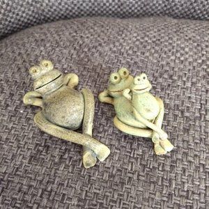 vintage 90s ceramic frog family trio figurines